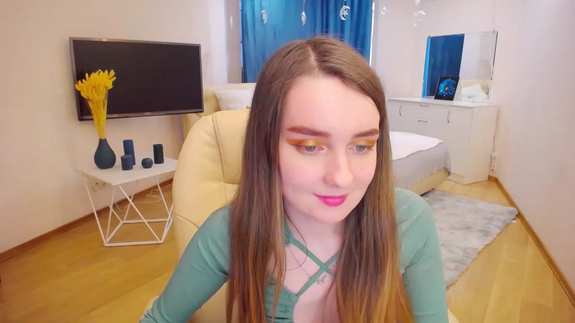 Gallery image thumbnail from OceanFeelss's myfreecams stream on, 03/14/2023, 09:02 image 1 of 20