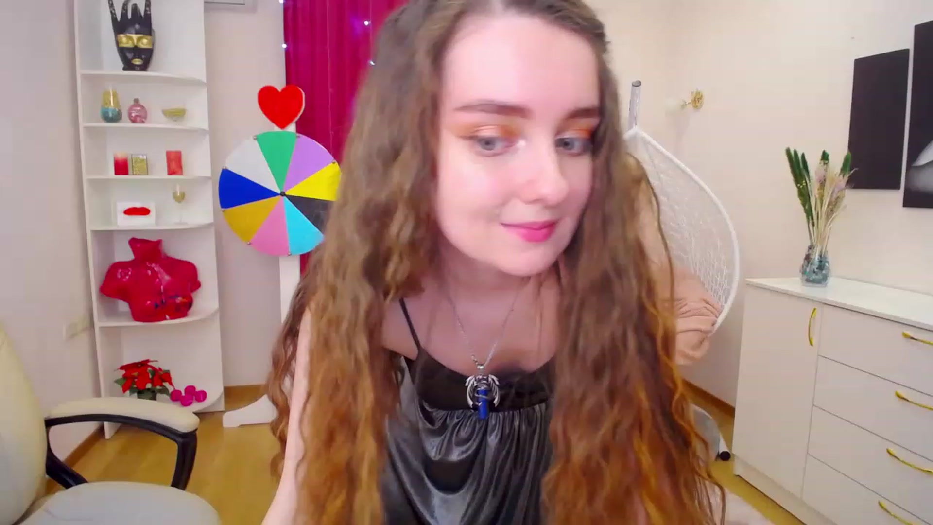 Gallery image thumbnail from OceanFeelss's myfreecams stream on, 03/15/2023, 09:14 image 3 of 20
