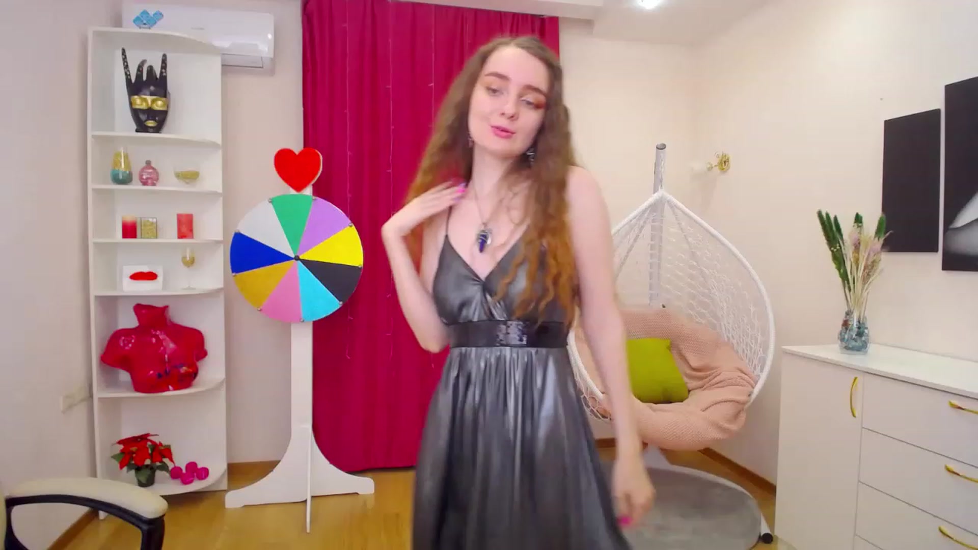 Gallery image thumbnail from OceanFeelss's myfreecams stream on, 03/15/2023, 09:14 image 18 of 20