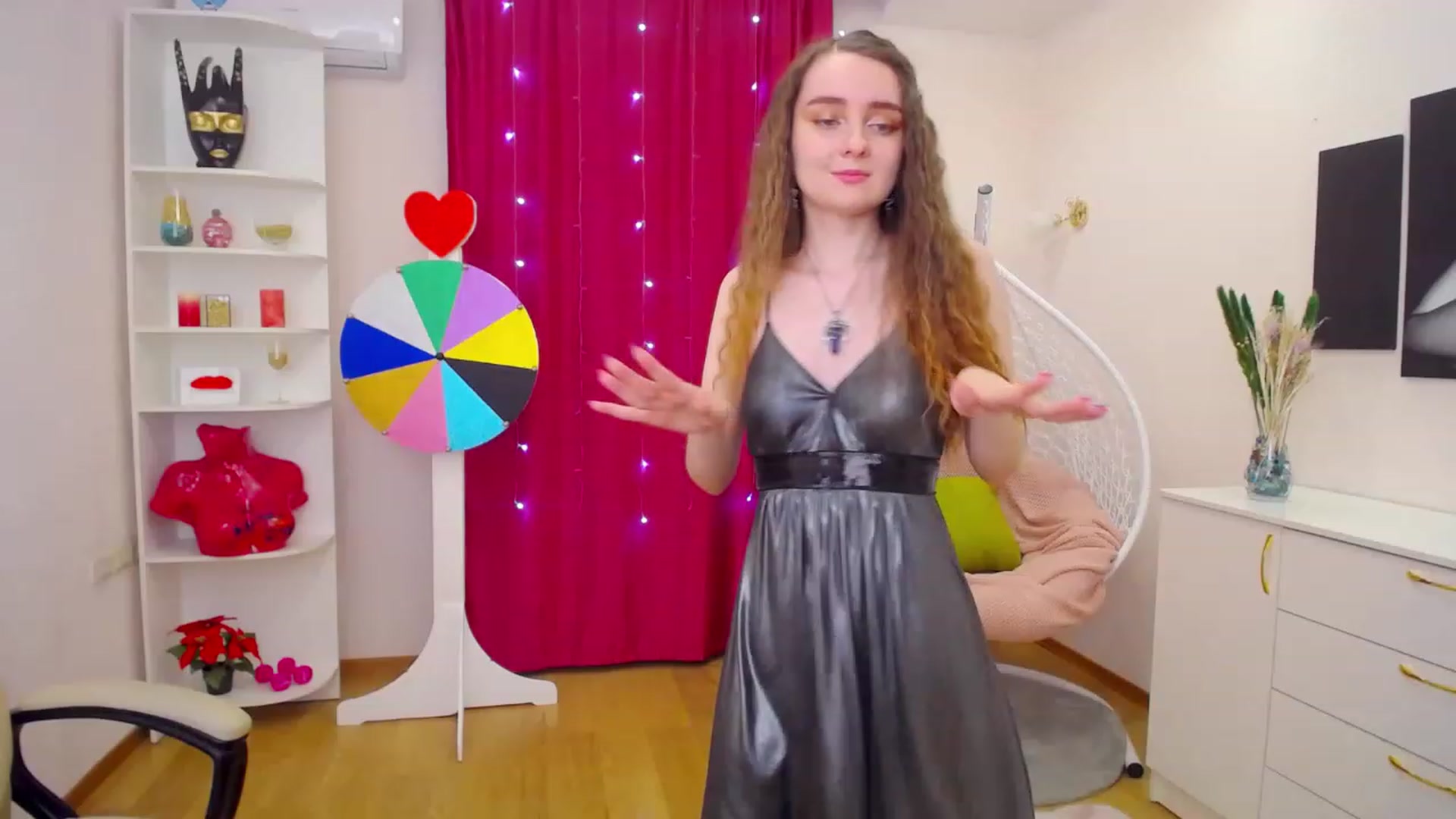Gallery image thumbnail from OceanFeelss's myfreecams stream on, 03/15/2023, 09:14 image 20 of 20