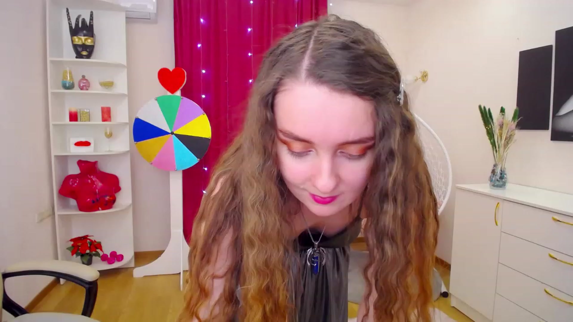 Gallery image thumbnail from OceanFeelss's myfreecams stream on, 03/15/2023, 09:14 image 8 of 20