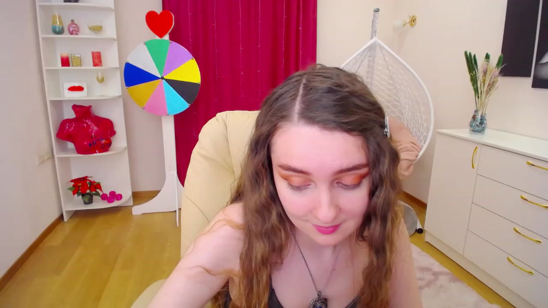 Gallery image thumbnail from OceanFeelss's myfreecams stream on, 03/15/2023, 09:41 image 15 of 20