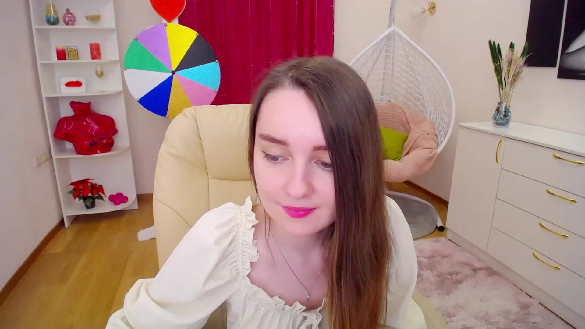 Gallery image thumbnail from OceanFeelss's myfreecams stream on, 03/17/2023, 08:35 image 7 of 20