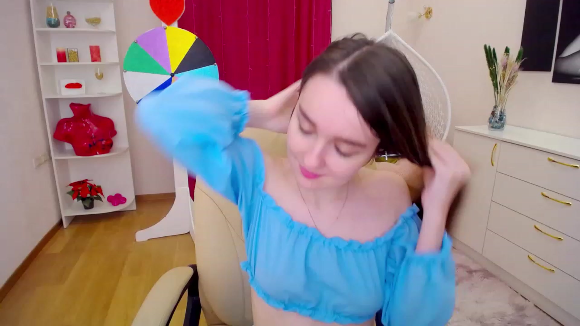 Gallery image thumbnail from OceanFeelss's myfreecams stream on, 03/17/2023, 09:34 image 8 of 20