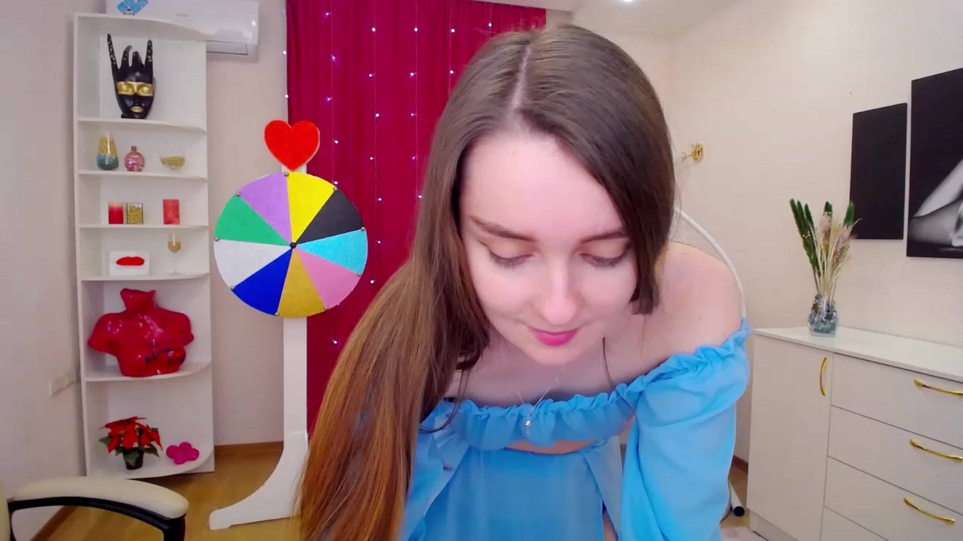 Gallery image thumbnail from OceanFeelss's myfreecams stream on, 03/17/2023, 09:34 image 14 of 20