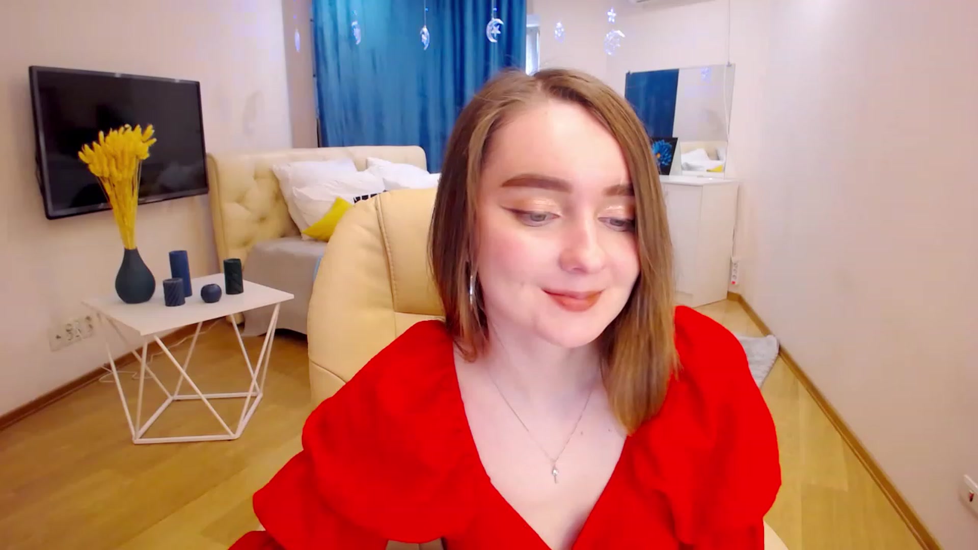 Gallery image thumbnail from OceanFeelss's myfreecams stream on, 03/18/2023, 10:31 image 17 of 20