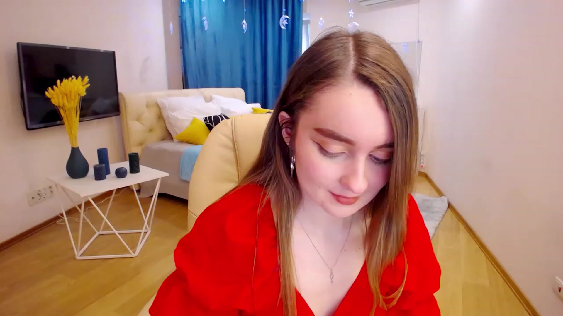 Gallery image thumbnail from OceanFeelss's myfreecams stream on, 03/18/2023, 10:31 image 4 of 20