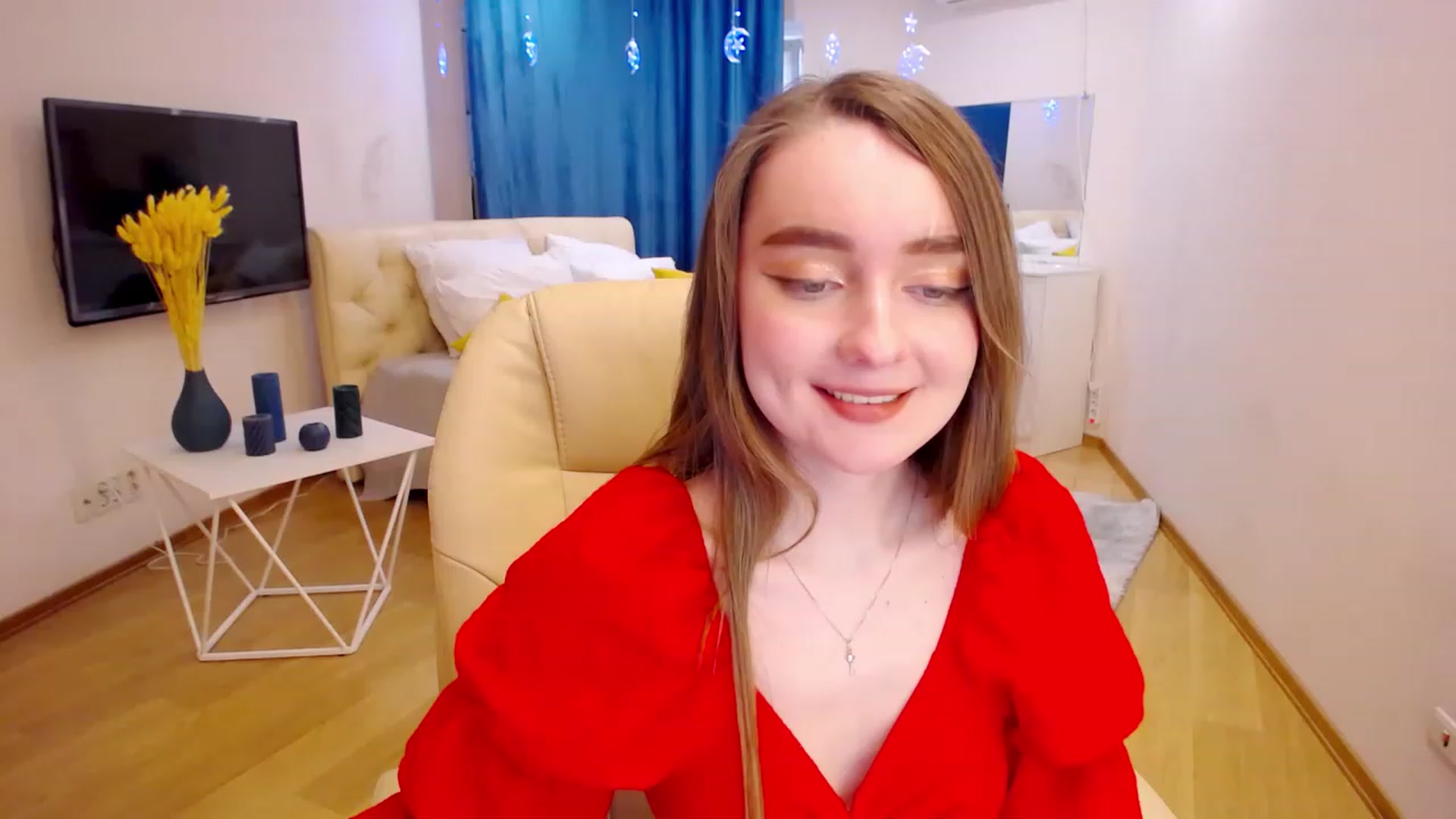 Gallery image thumbnail from OceanFeelss's myfreecams stream on, 03/18/2023, 10:31 image 12 of 20