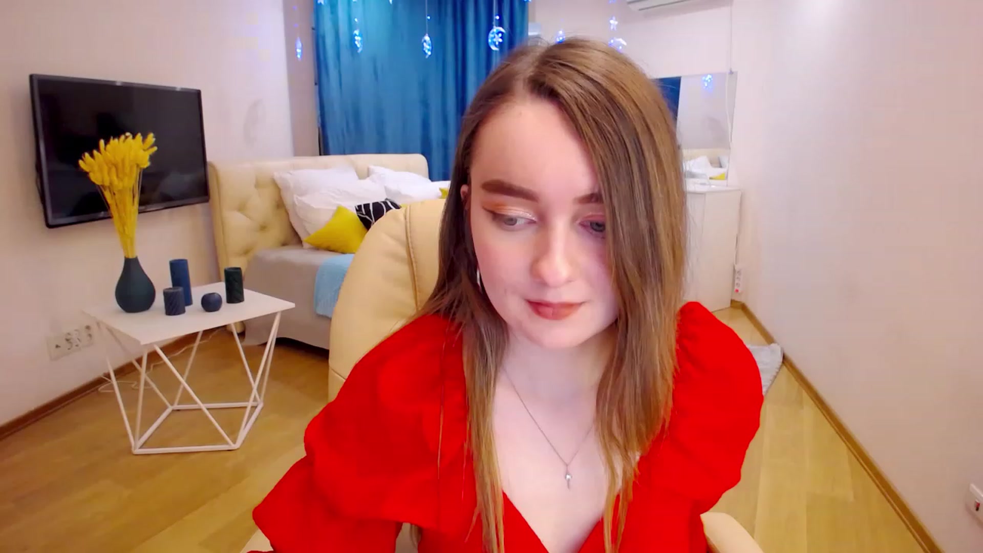 Gallery image thumbnail from OceanFeelss's myfreecams stream on, 03/18/2023, 10:31 image 6 of 20