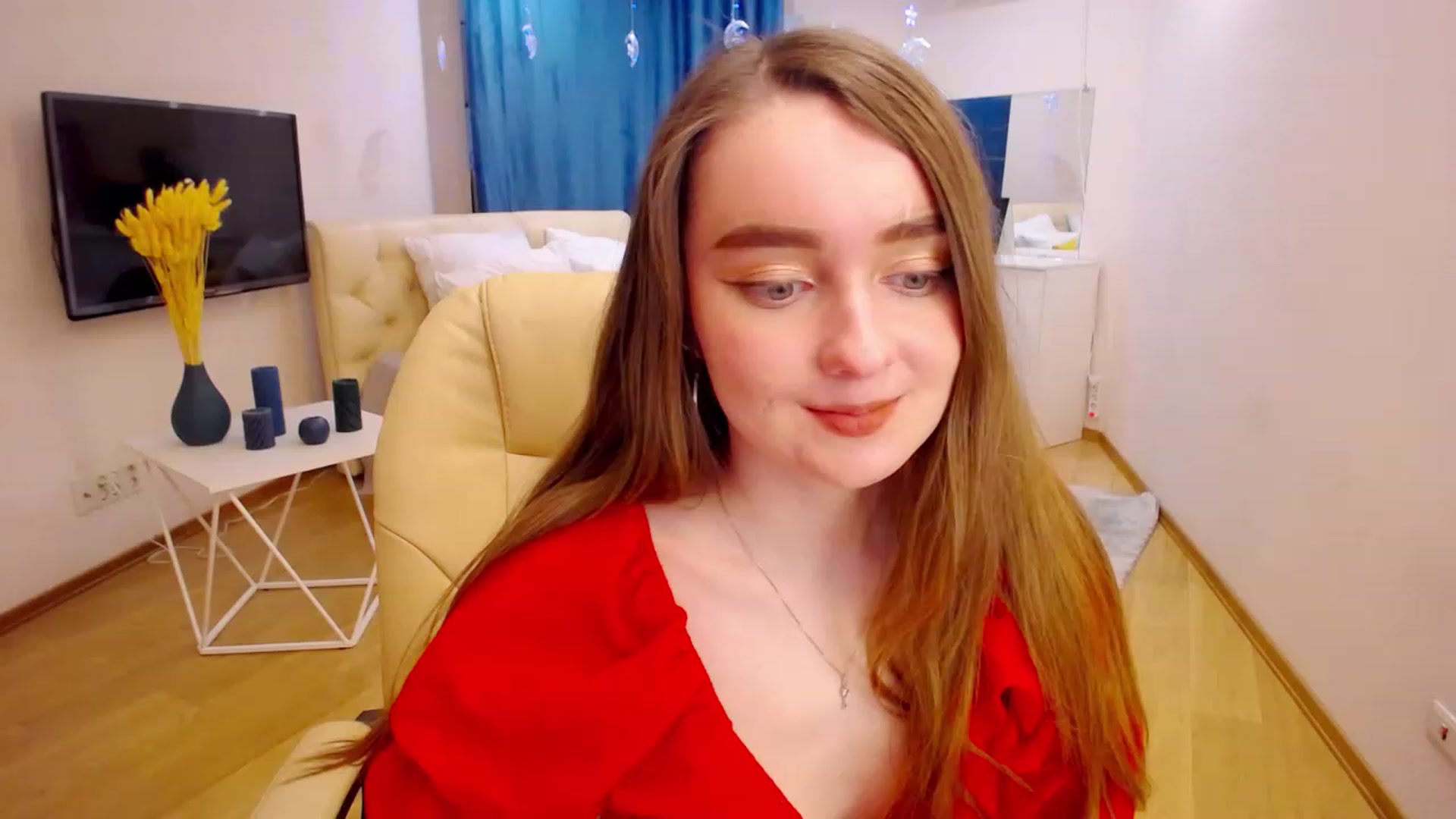 Gallery image thumbnail from OceanFeelss's myfreecams stream on, 03/18/2023, 11:09 image 7 of 20