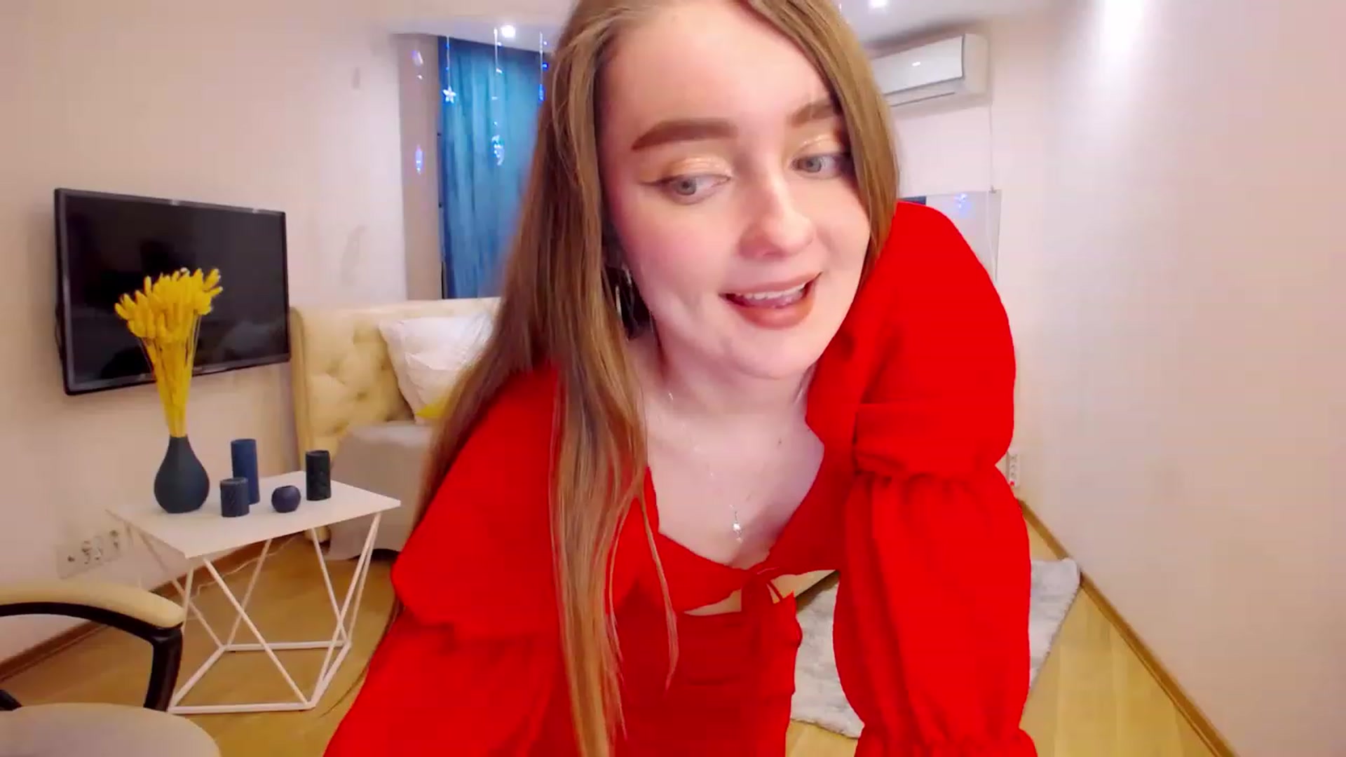 Gallery image thumbnail from OceanFeelss's myfreecams stream on, 03/18/2023, 11:09 image 9 of 20