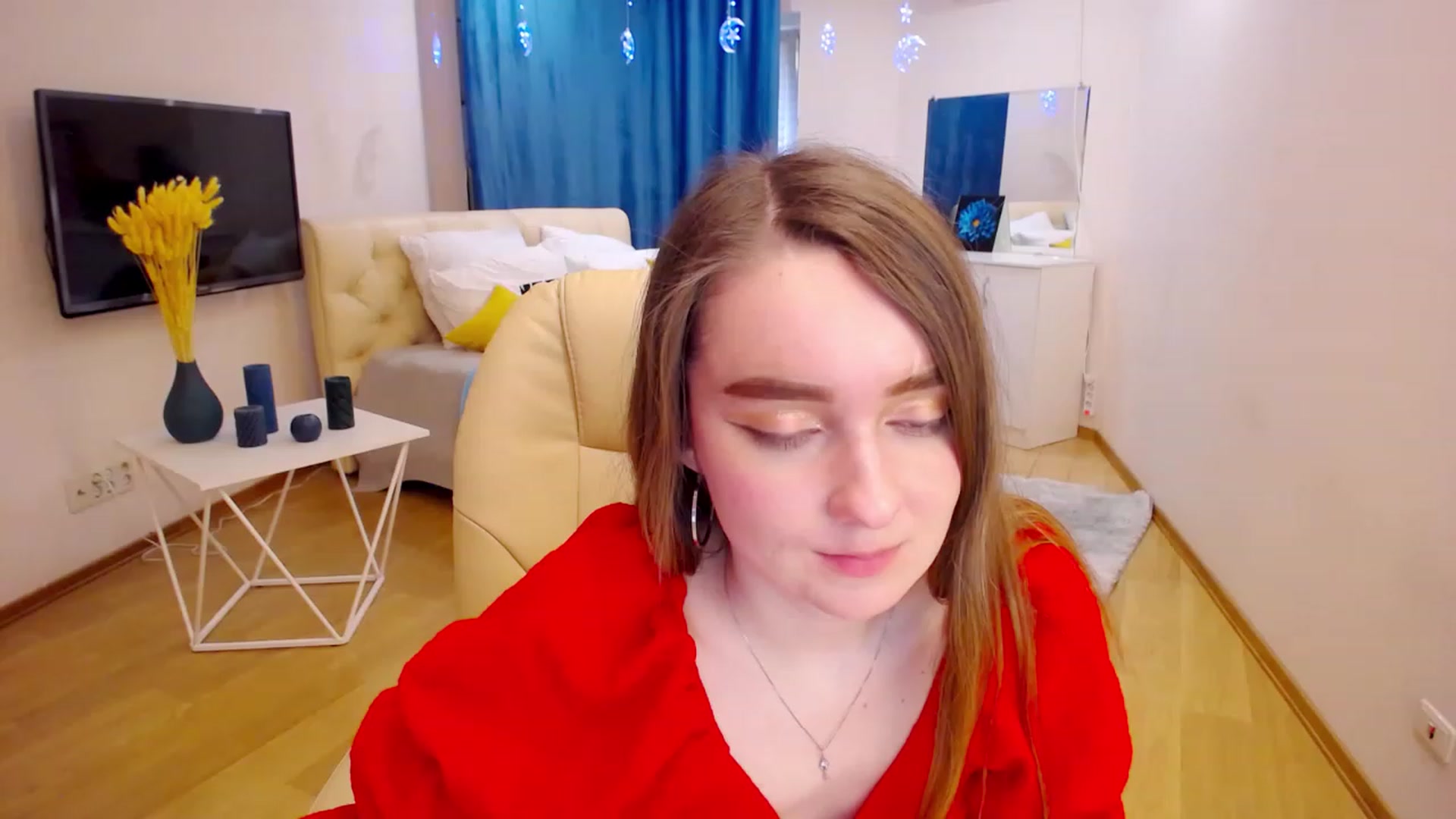 Gallery image thumbnail from OceanFeelss's myfreecams stream on, 03/18/2023, 12:46 image 1 of 20