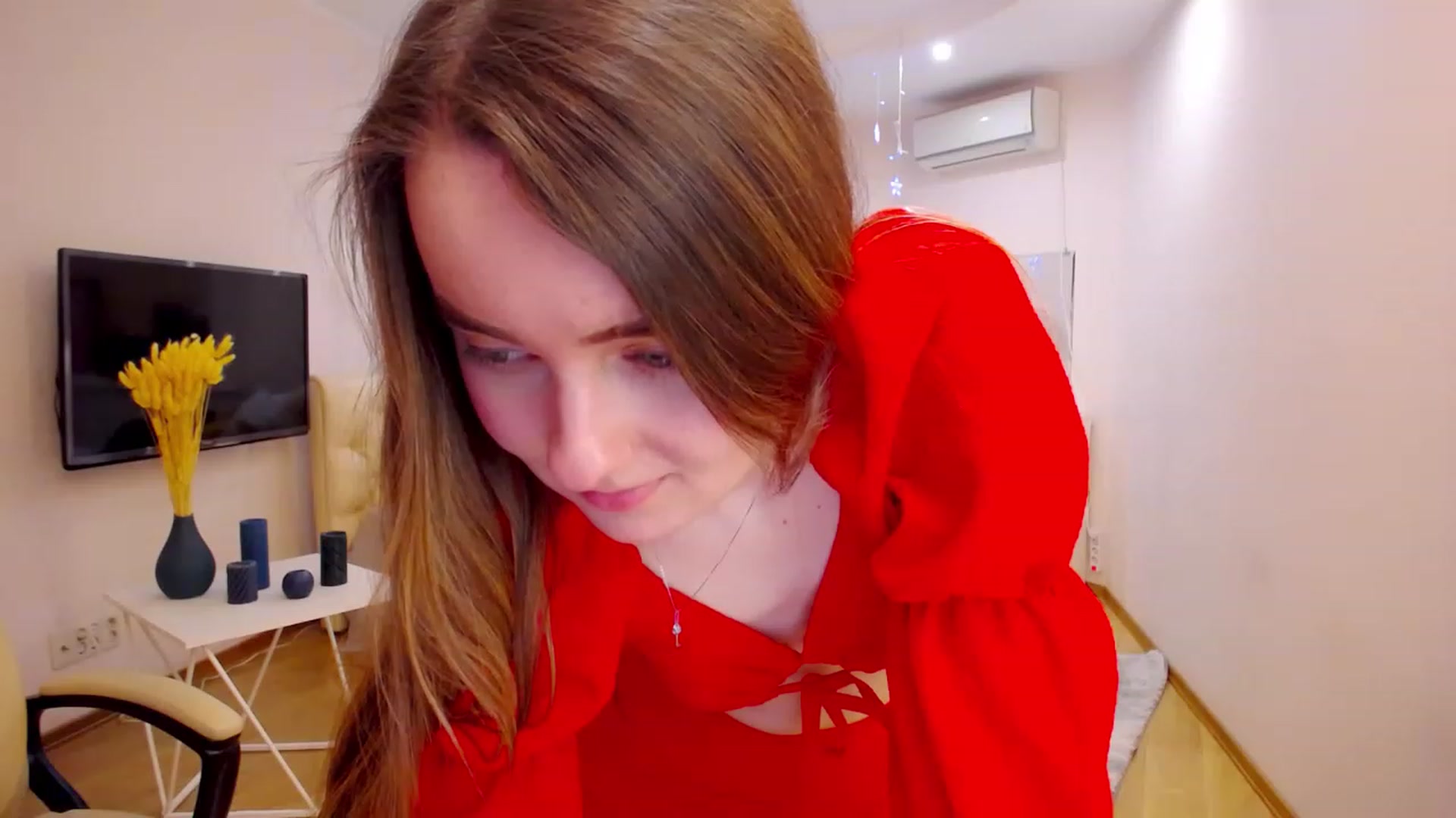 Gallery image thumbnail from OceanFeelss's myfreecams stream on, 03/18/2023, 12:46 image 9 of 20