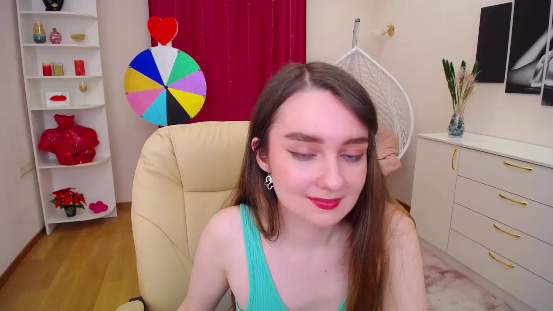 Gallery image thumbnail from OceanFeelss's myfreecams stream on, 03/20/2023, 11:48 image 4 of 20