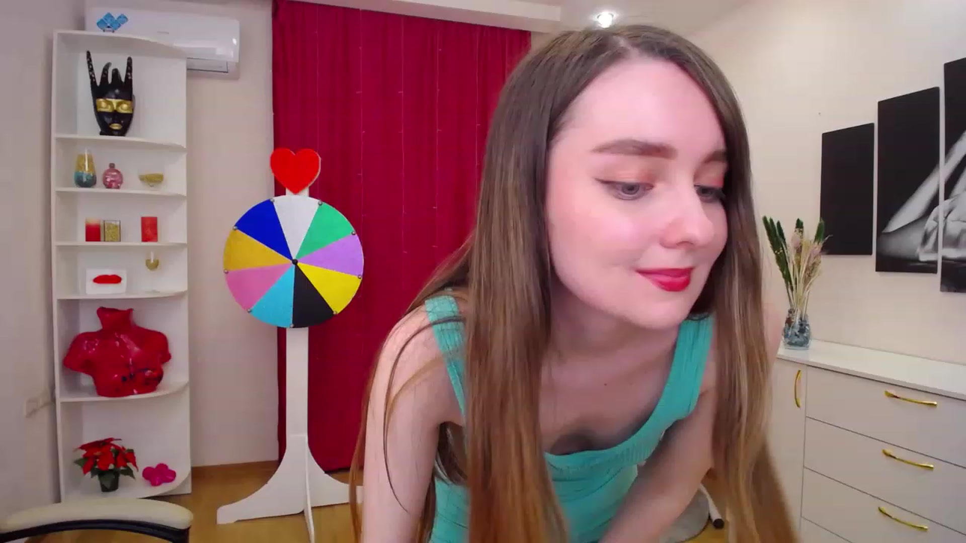 Gallery image thumbnail from OceanFeelss's myfreecams stream on, 03/20/2023, 11:48 image 18 of 20