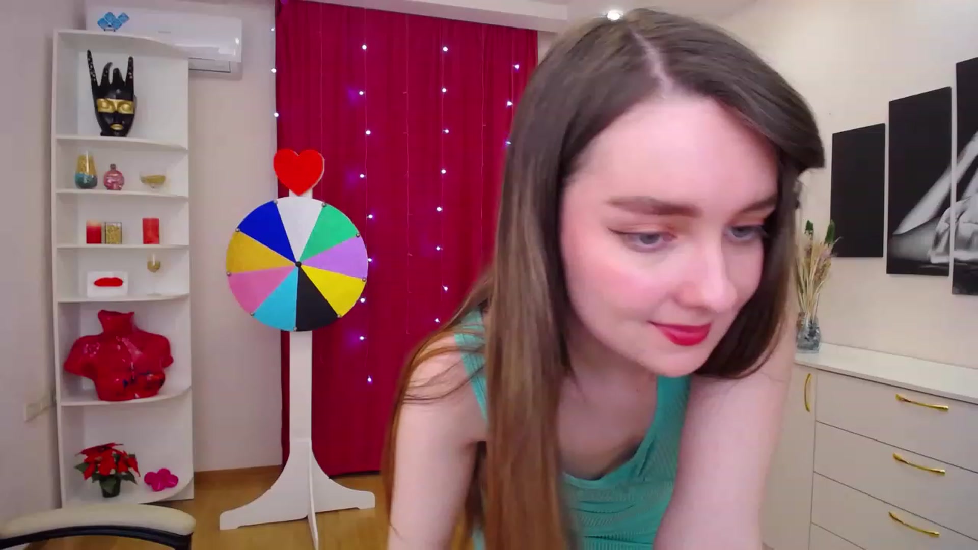 Gallery image thumbnail from OceanFeelss's myfreecams stream on, 03/20/2023, 11:48 image 13 of 20