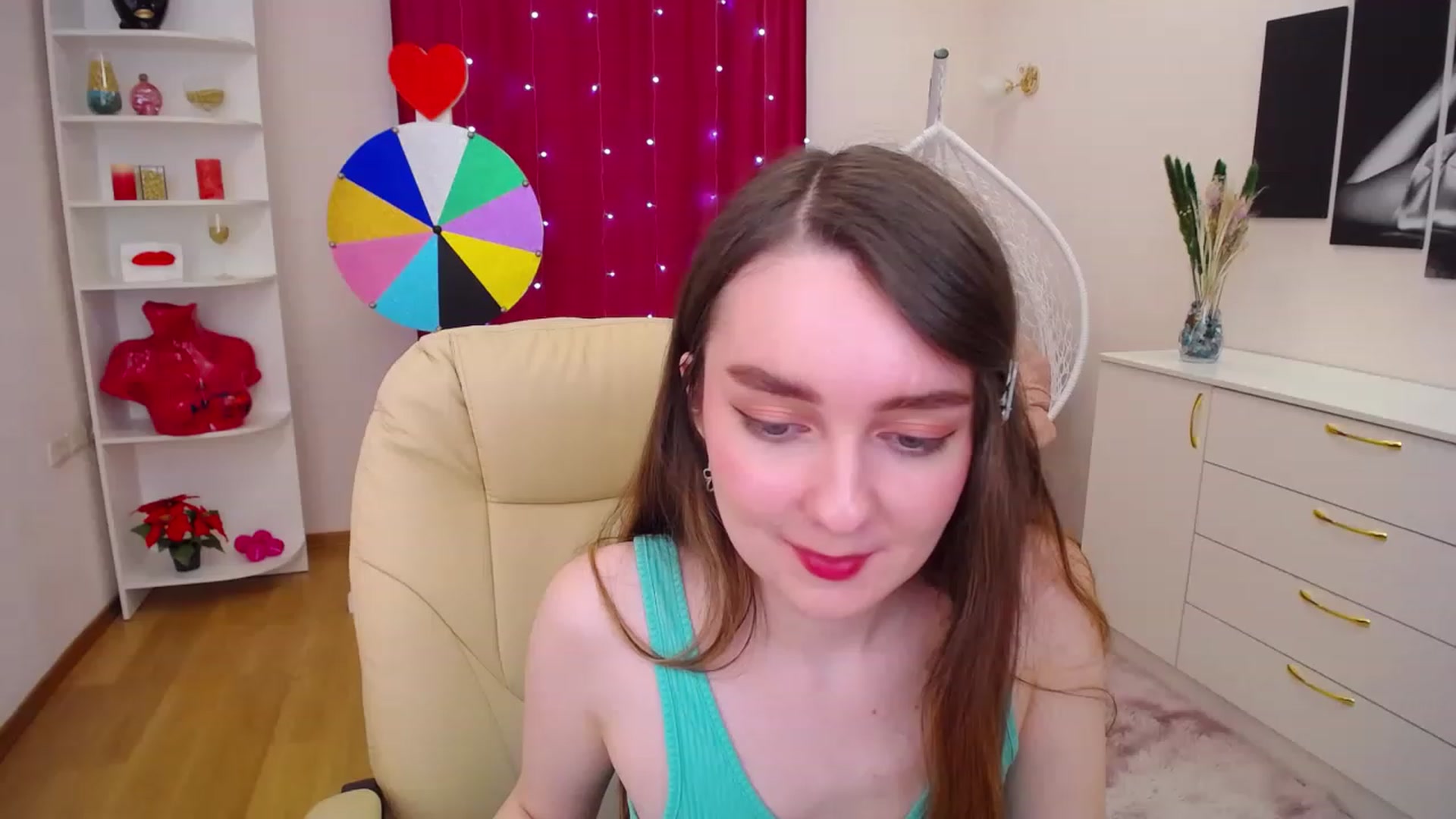 Gallery image thumbnail from OceanFeelss's myfreecams stream on, 03/20/2023, 11:48 image 9 of 20