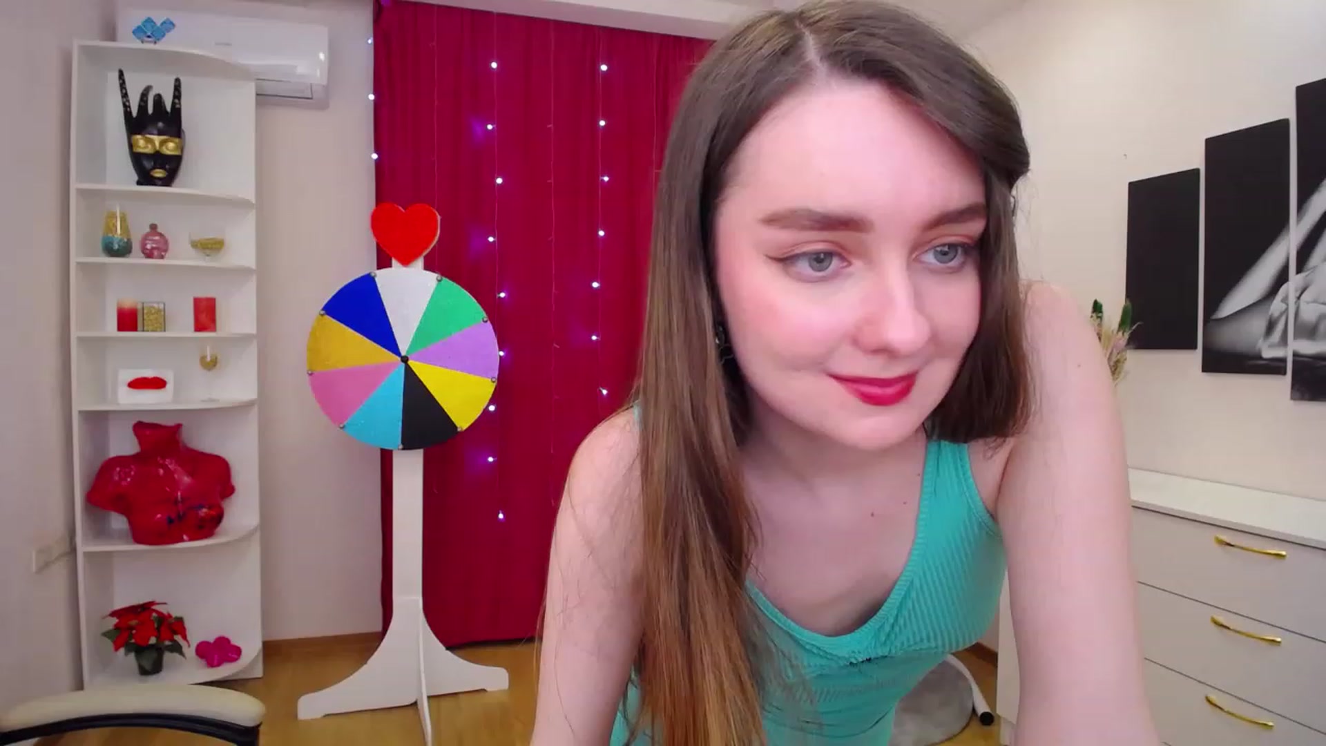 Gallery image thumbnail from OceanFeelss's myfreecams stream on, 03/20/2023, 11:48 image 16 of 20