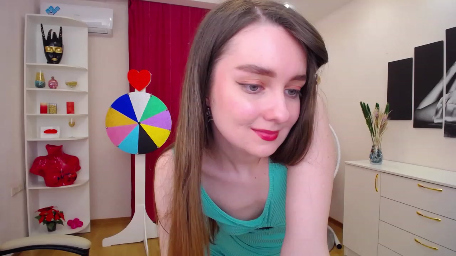 Gallery image thumbnail from OceanFeelss's myfreecams stream on, 03/20/2023, 11:48 image 12 of 20