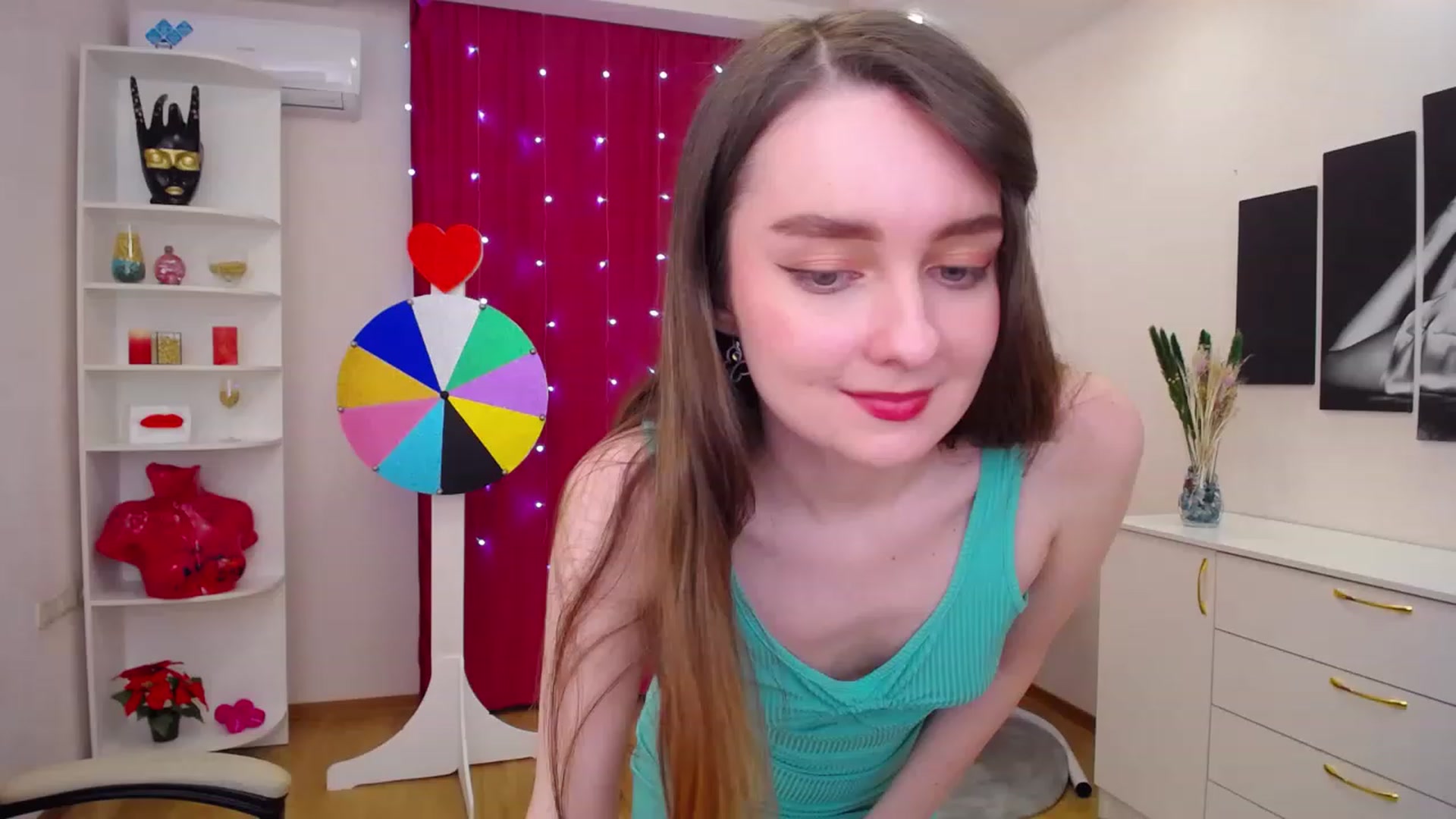 Gallery image thumbnail from OceanFeelss's myfreecams stream on, 03/20/2023, 11:48 image 15 of 20