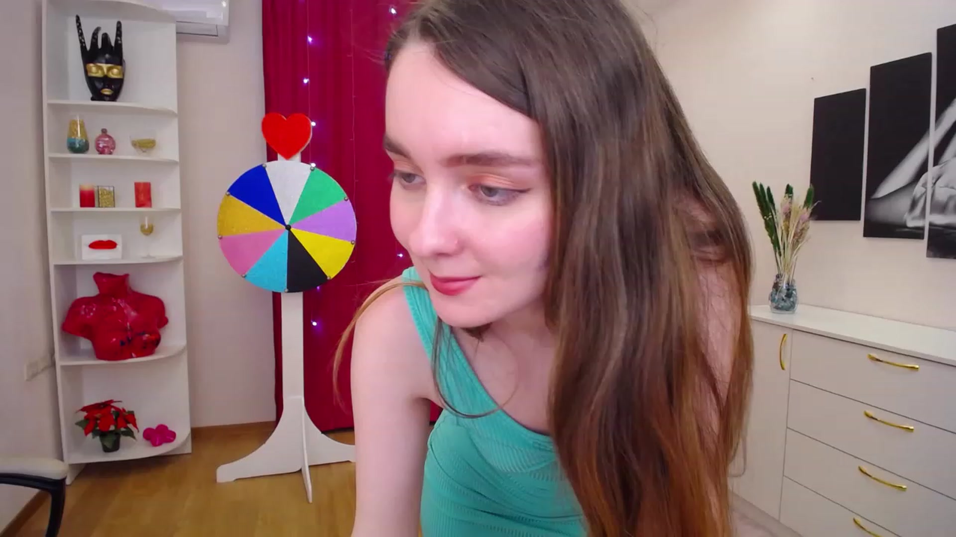 Gallery image thumbnail from OceanFeelss's myfreecams stream on, 03/20/2023, 16:09 image 3 of 20