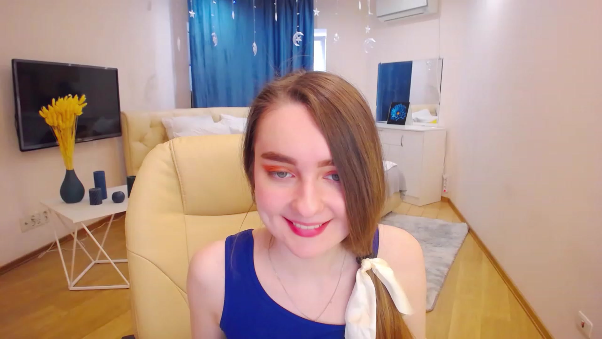 Gallery image thumbnail from OceanFeelss's myfreecams stream on, 03/21/2023, 11:09 image 2 of 20