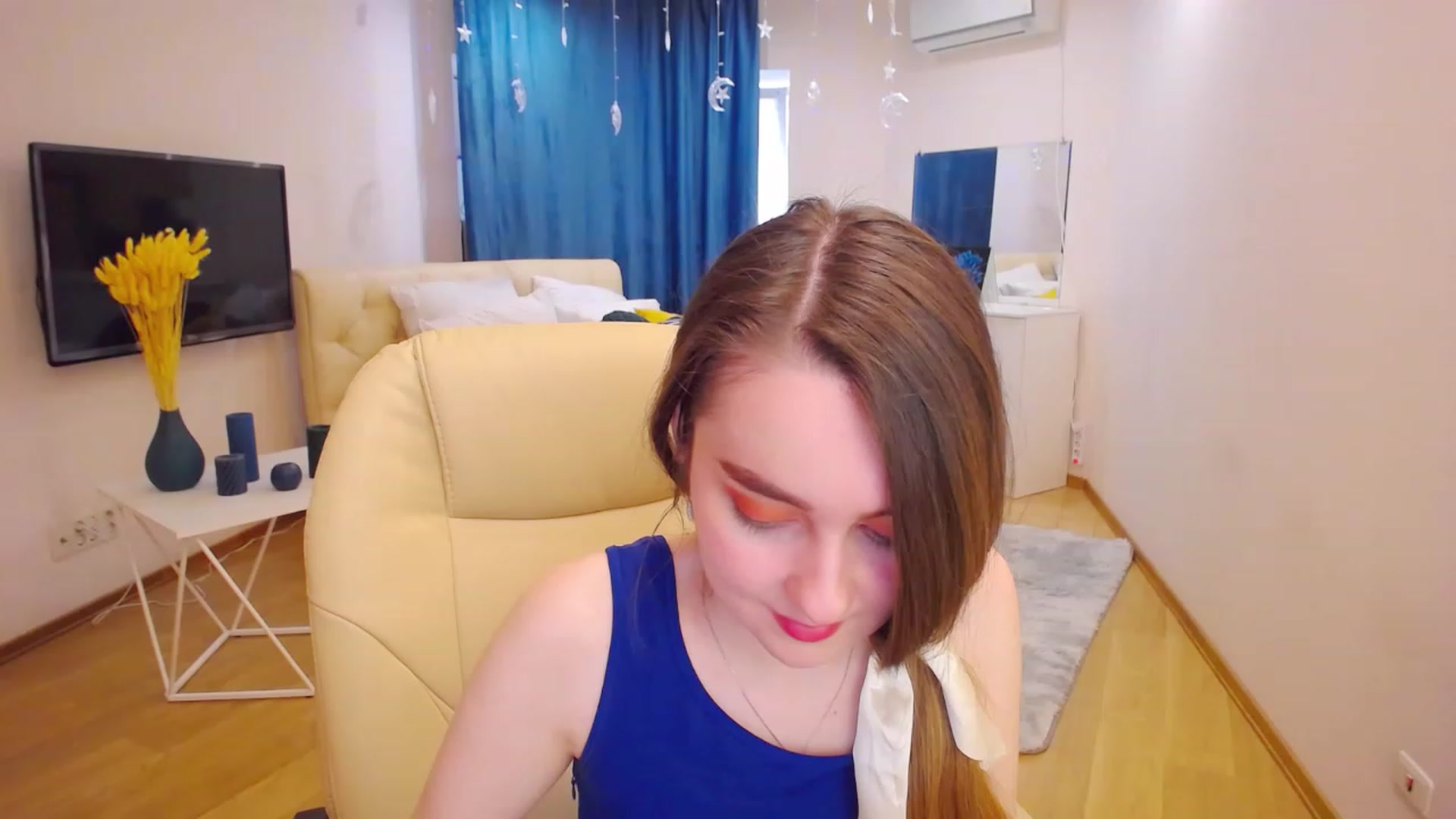 Gallery image thumbnail from OceanFeelss's myfreecams stream on, 03/21/2023, 11:09 image 7 of 20