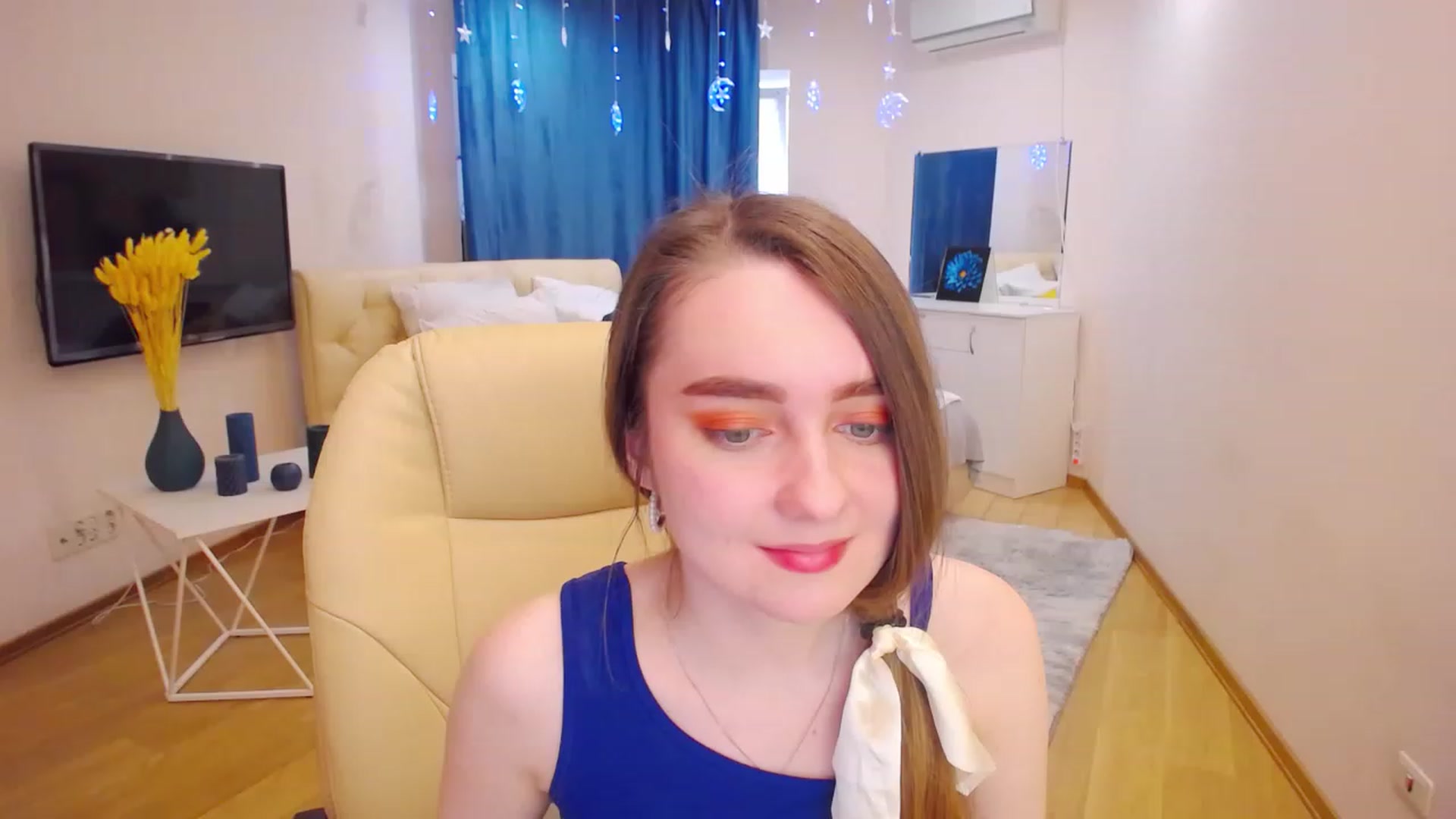 Gallery image thumbnail from OceanFeelss's myfreecams stream on, 03/21/2023, 11:09 image 8 of 20