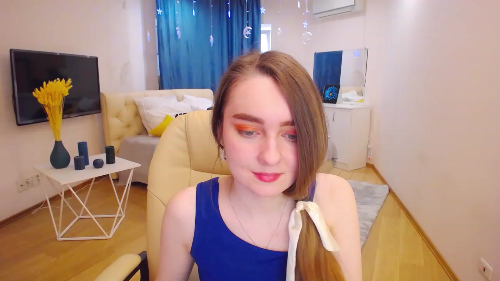 Gallery image thumbnail from OceanFeelss's myfreecams stream on, 03/21/2023, 11:09 image 12 of 20