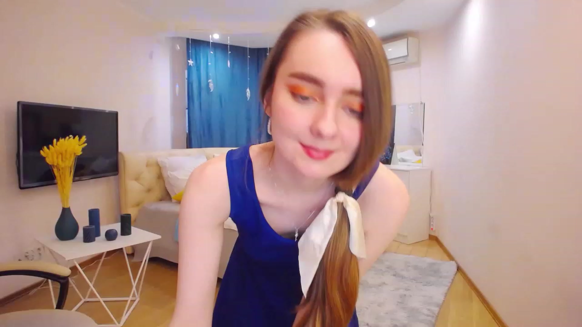 Gallery image thumbnail from OceanFeelss's myfreecams stream on, 03/21/2023, 11:09 image 14 of 20