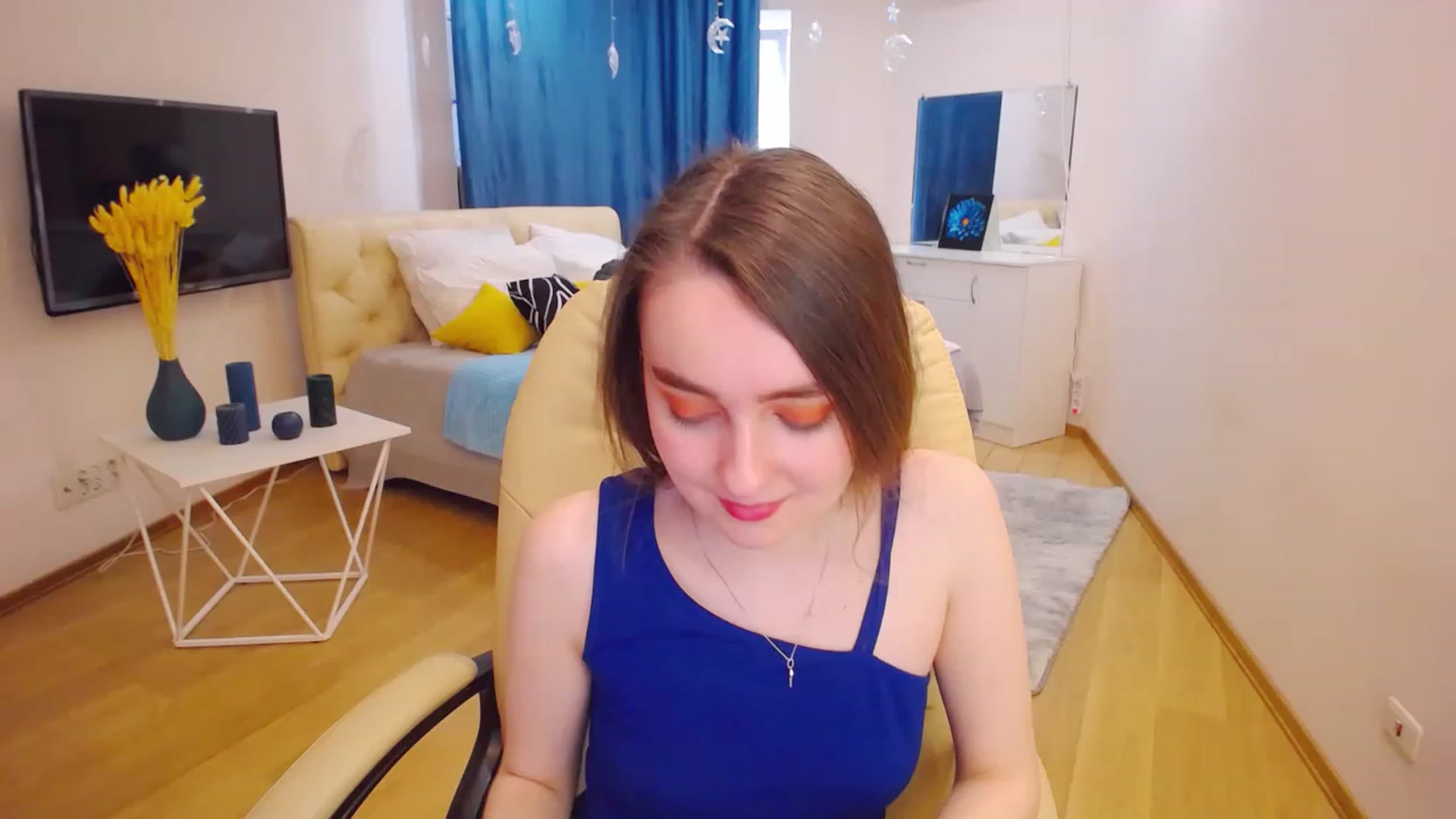 Gallery image thumbnail from OceanFeelss's myfreecams stream on, 03/21/2023, 11:37 image 8 of 20