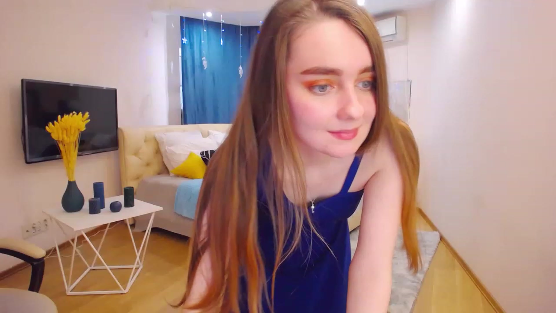 Gallery image thumbnail from OceanFeelss's myfreecams stream on, 03/21/2023, 12:53 image 15 of 20