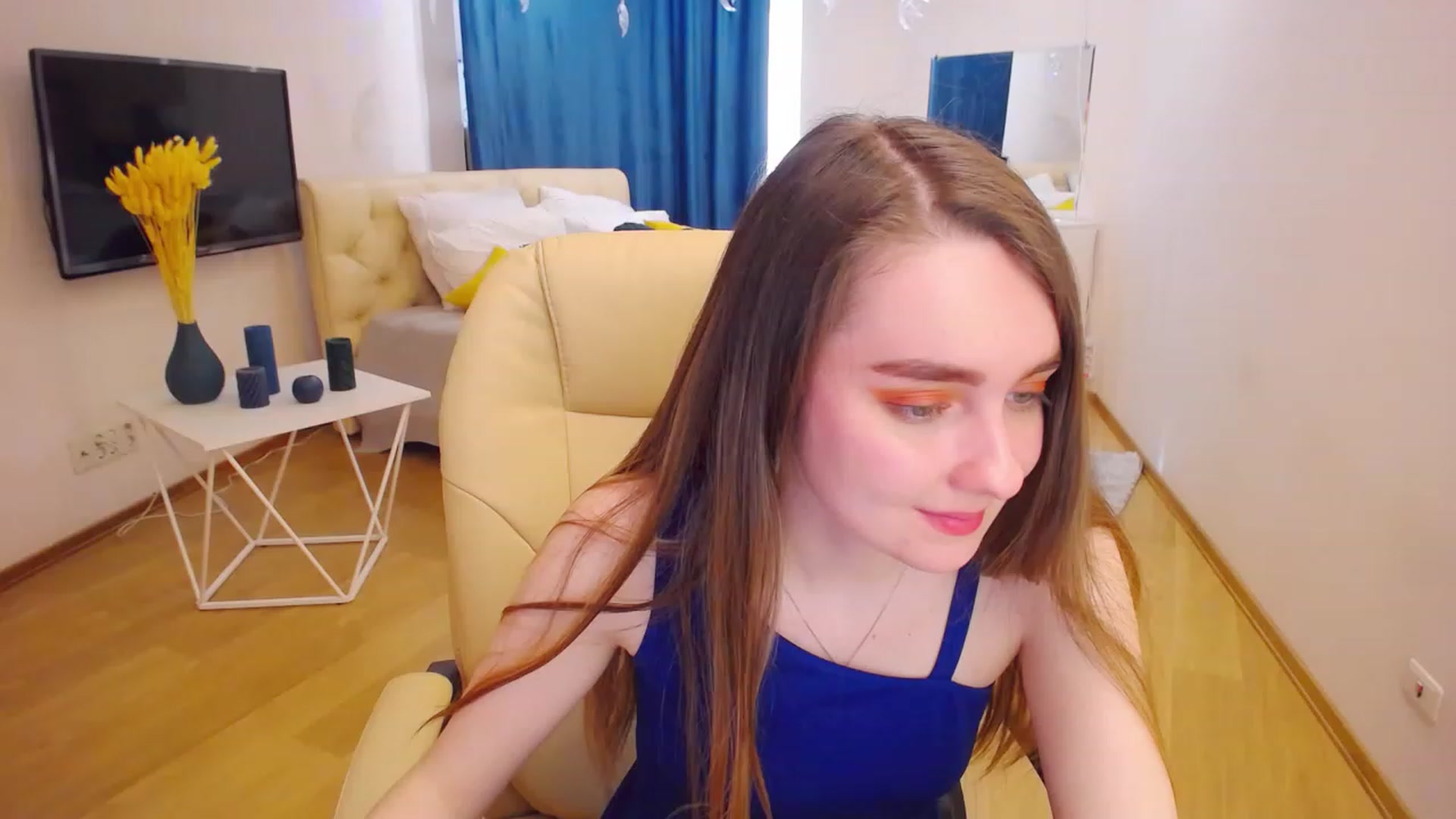 Gallery image thumbnail from OceanFeelss's myfreecams stream on, 03/21/2023, 13:55 image 6 of 20