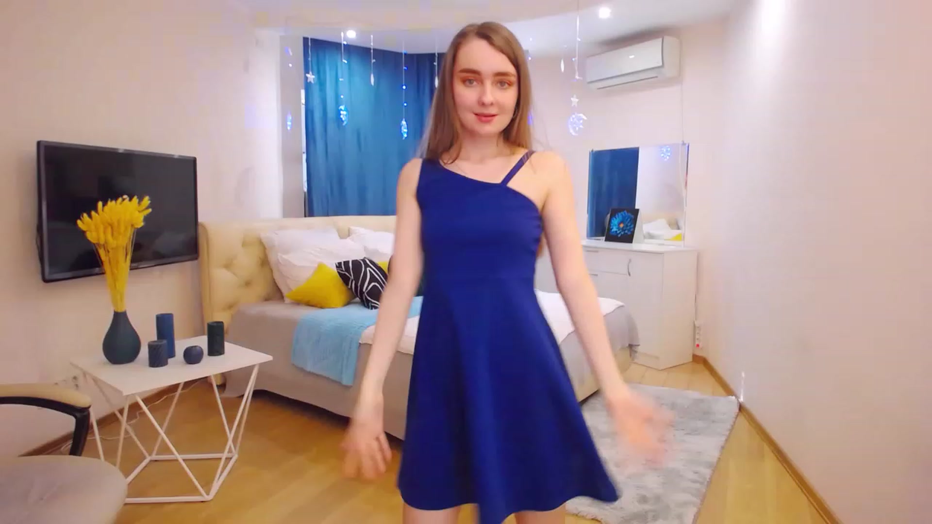 Gallery image thumbnail from OceanFeelss's myfreecams stream on, 03/21/2023, 13:55 image 1 of 20