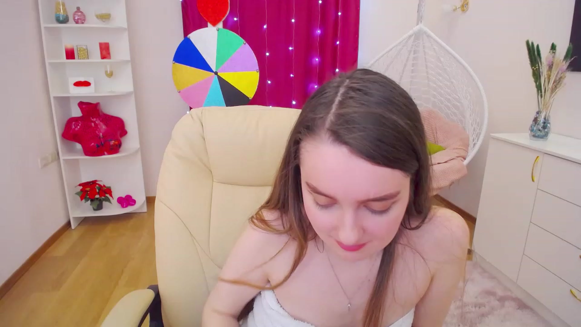 Gallery image thumbnail from OceanFeelss's myfreecams stream on, 03/25/2023, 15:14 image 13 of 20