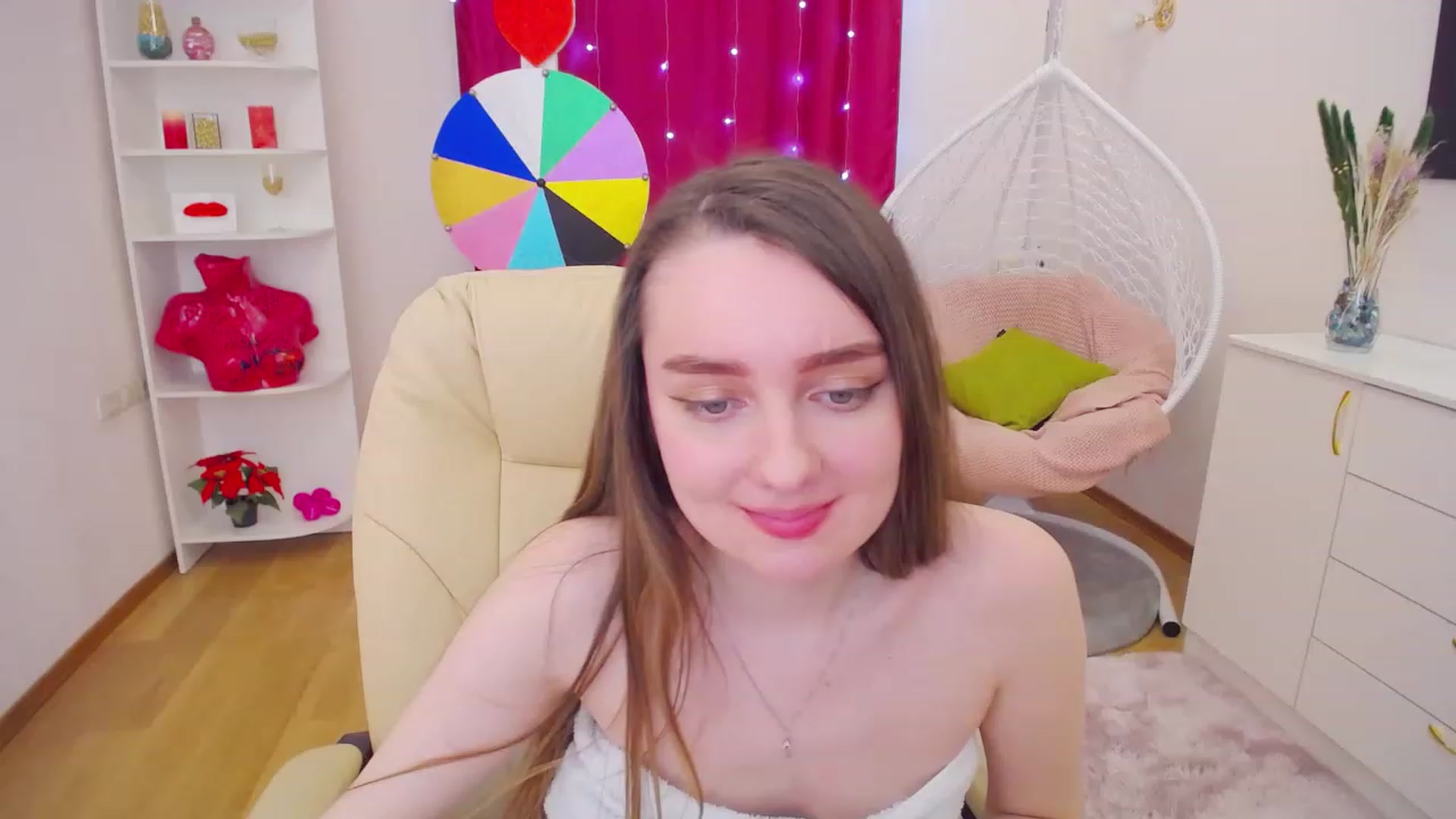 Gallery image thumbnail from OceanFeelss's myfreecams stream on, 03/25/2023, 15:14 image 3 of 20