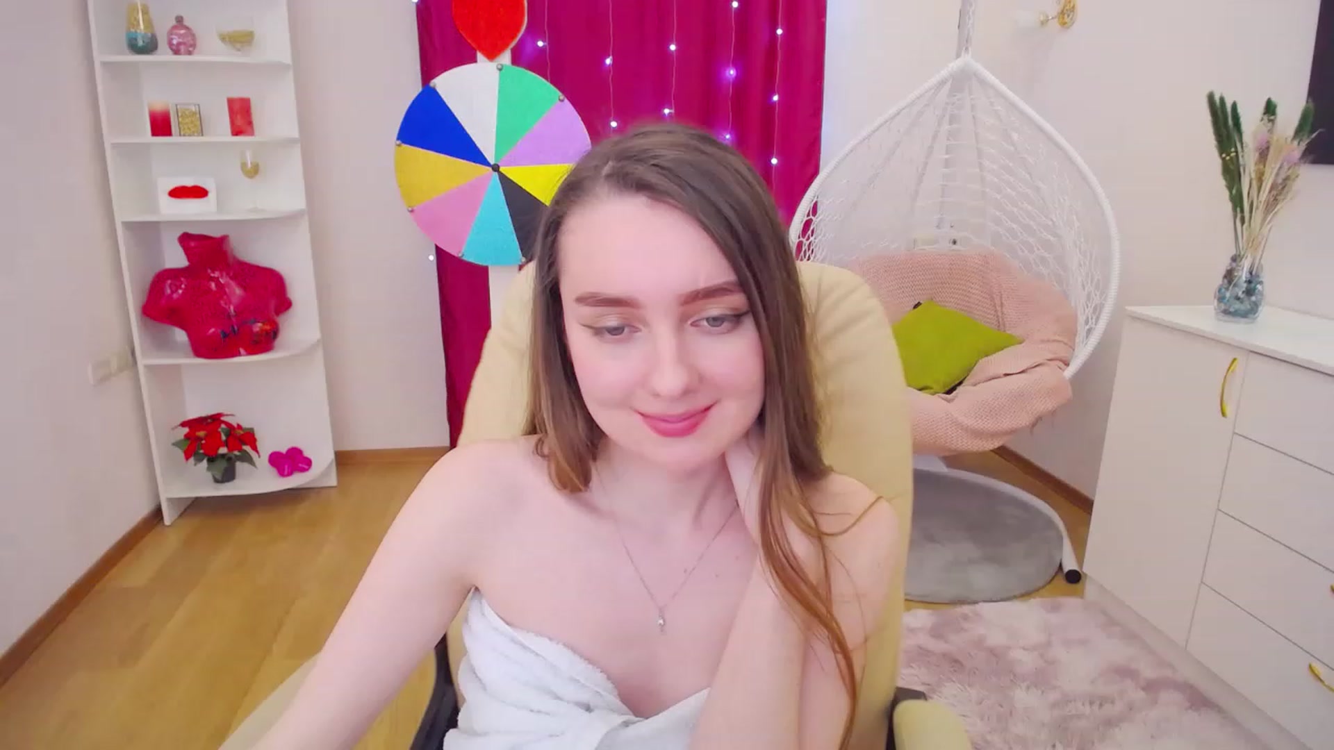 Gallery image thumbnail from OceanFeelss's myfreecams stream on, 03/25/2023, 15:14 image 17 of 20