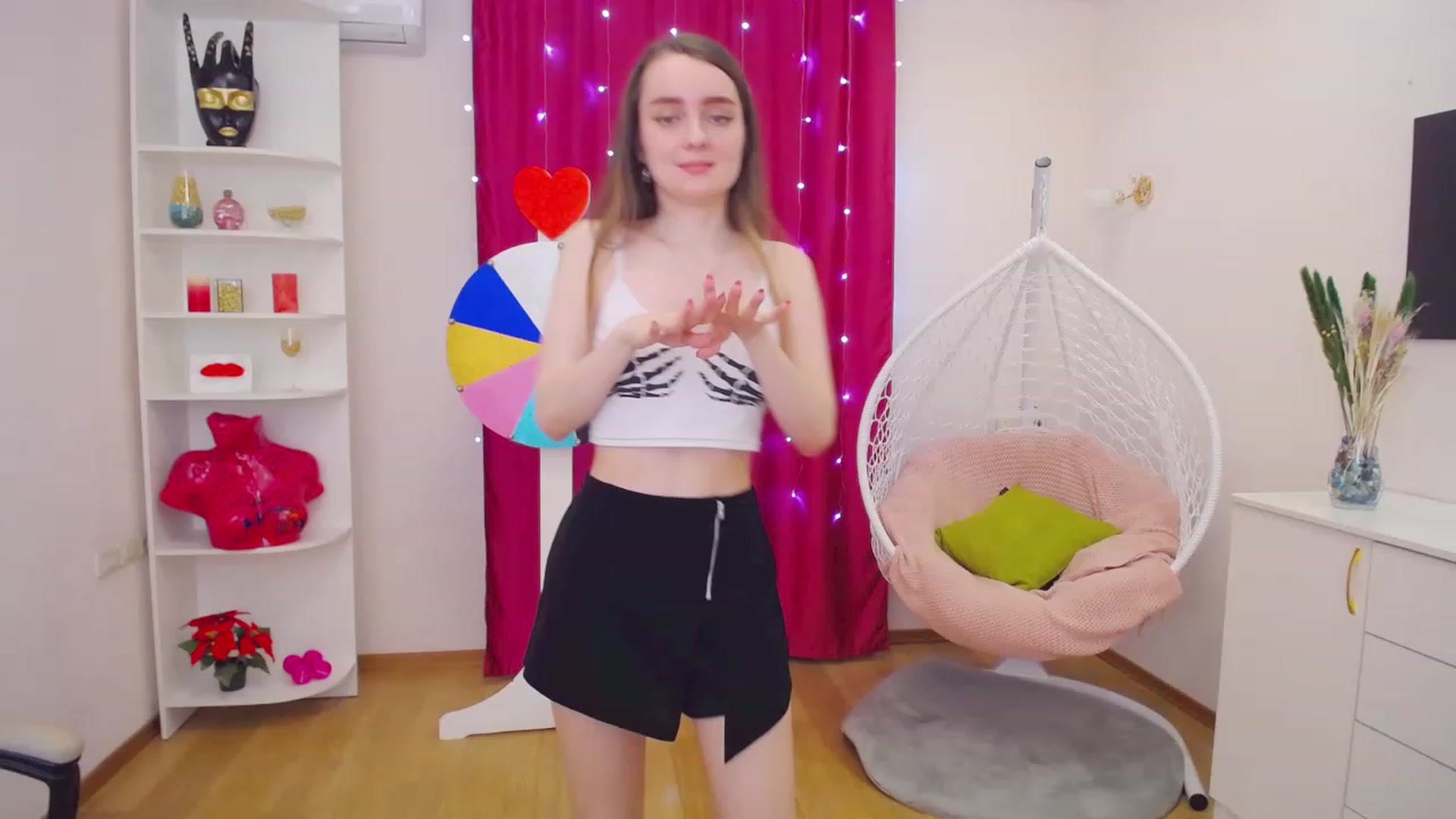 Gallery image thumbnail from OceanFeelss's myfreecams stream on, 03/25/2023, 16:45 image 3 of 20