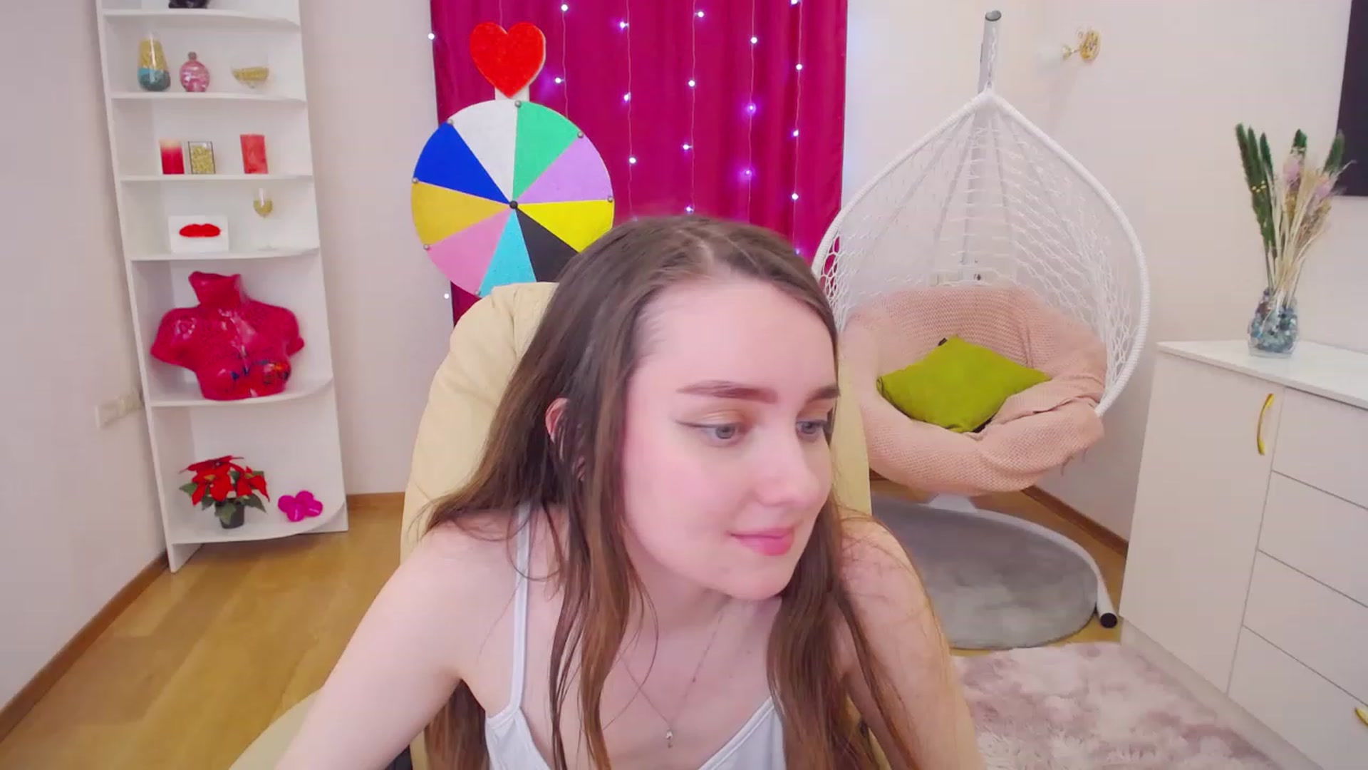 Gallery image thumbnail from OceanFeelss's myfreecams stream on, 03/25/2023, 16:45 image 18 of 20