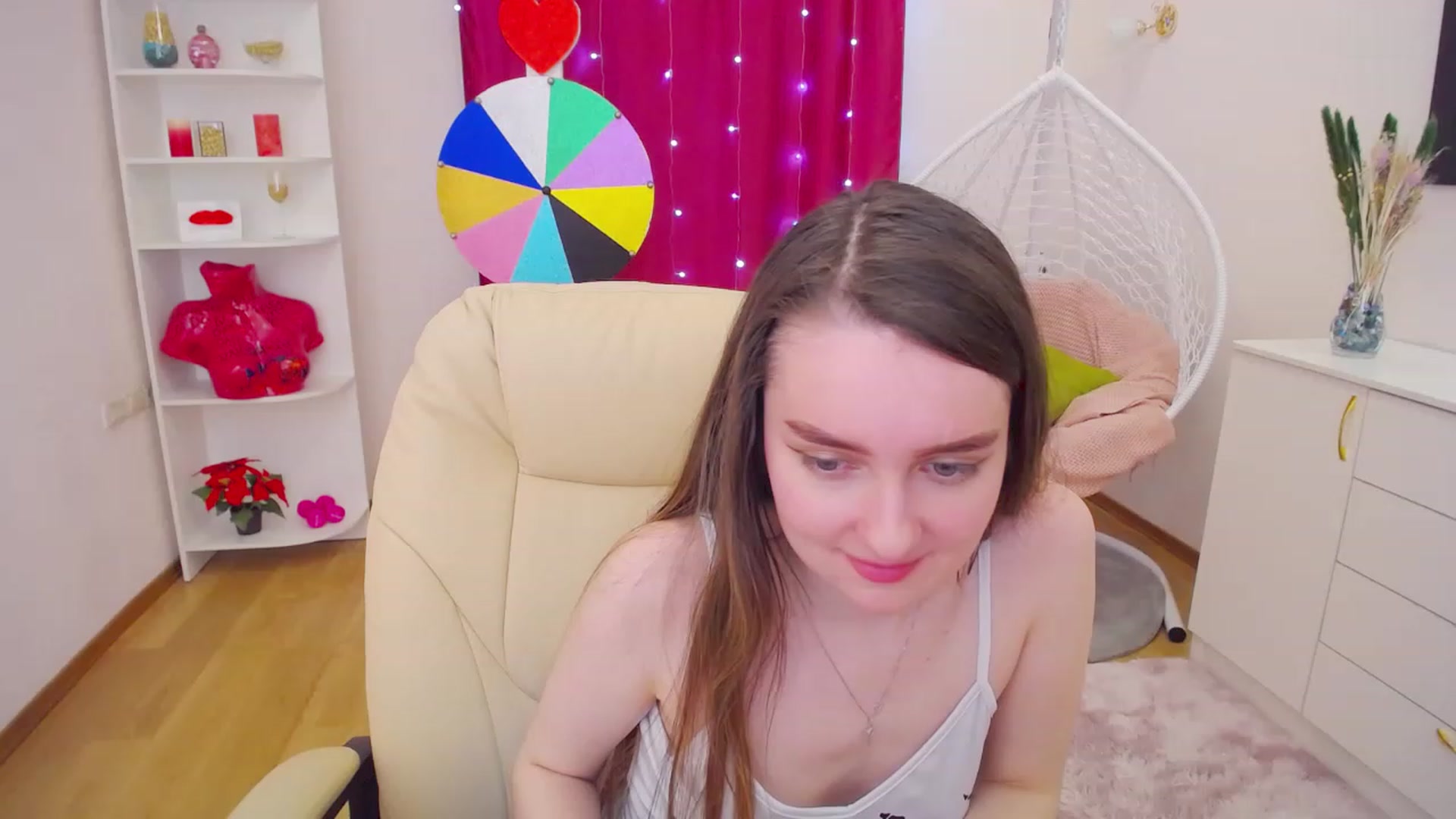 Gallery image thumbnail from OceanFeelss's myfreecams stream on, 03/25/2023, 16:45 image 11 of 20