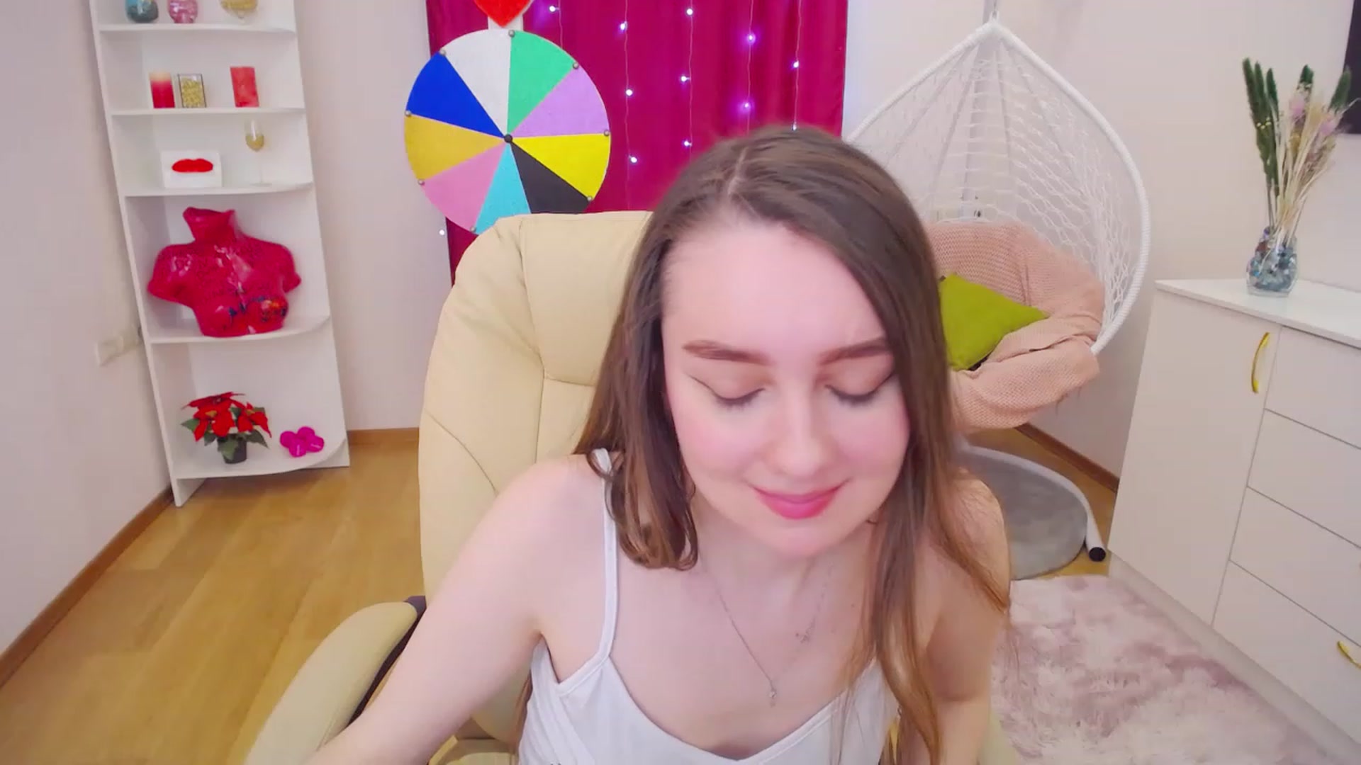 Gallery image thumbnail from OceanFeelss's myfreecams stream on, 03/25/2023, 16:45 image 2 of 20