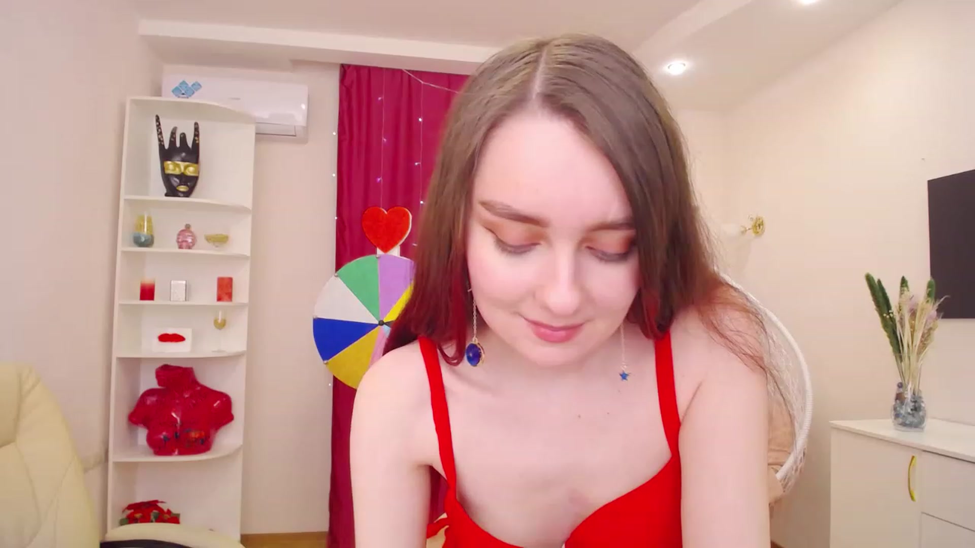 Gallery image thumbnail from OceanFeelss's myfreecams stream on, 03/27/2023, 06:00 image 10 of 20