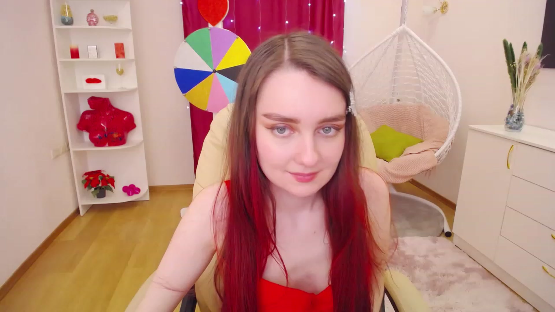 Gallery image thumbnail from OceanFeelss's myfreecams stream on, 03/27/2023, 06:00 image 20 of 20
