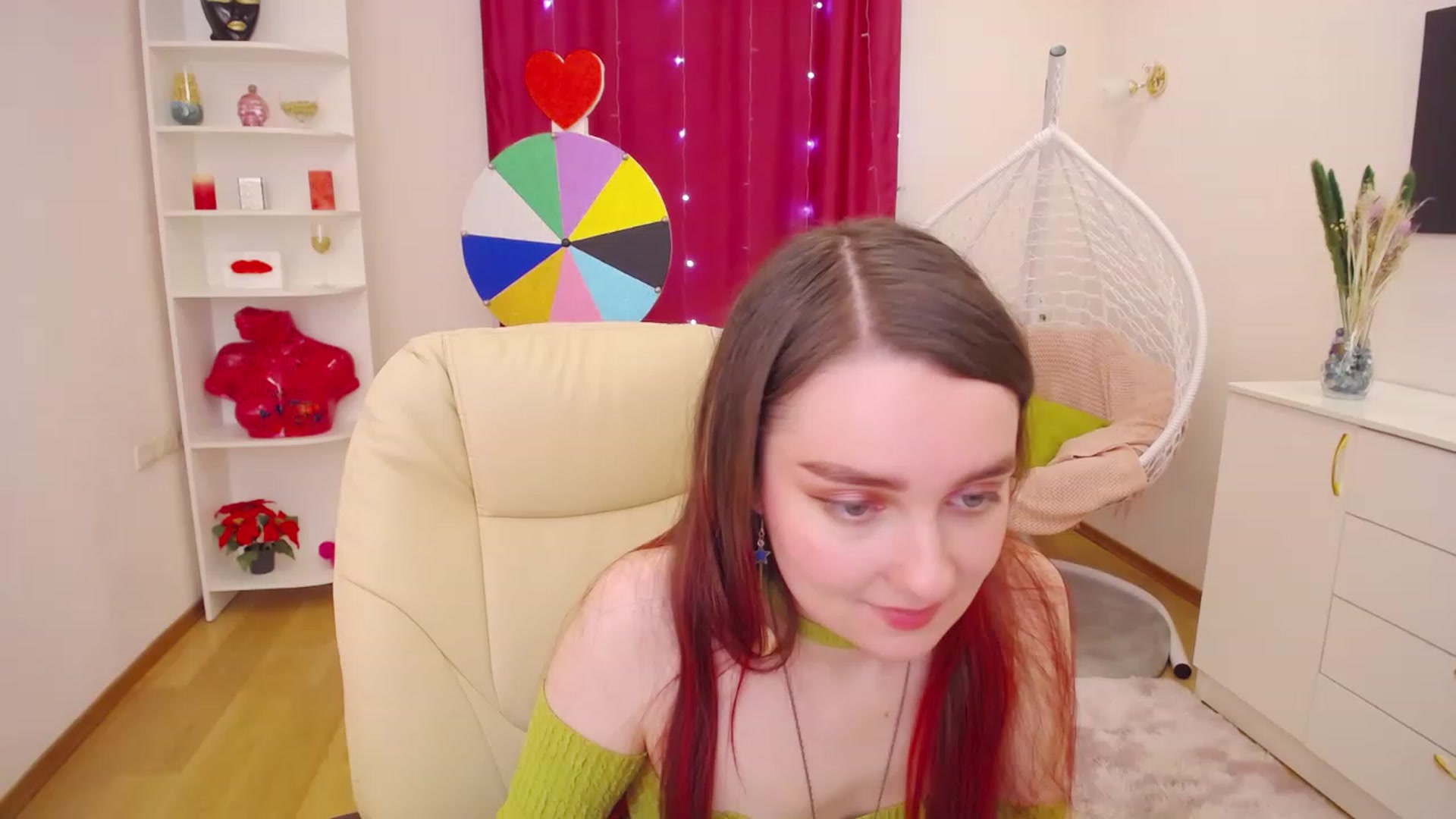 Gallery image thumbnail from OceanFeelss's myfreecams stream on, 03/27/2023, 06:00 image 1 of 20