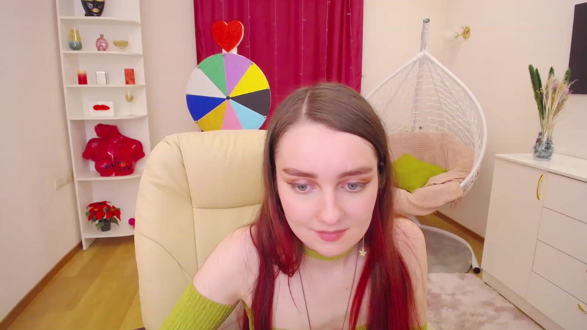 Gallery image thumbnail from OceanFeelss's myfreecams stream on, 03/27/2023, 06:00 image 7 of 20