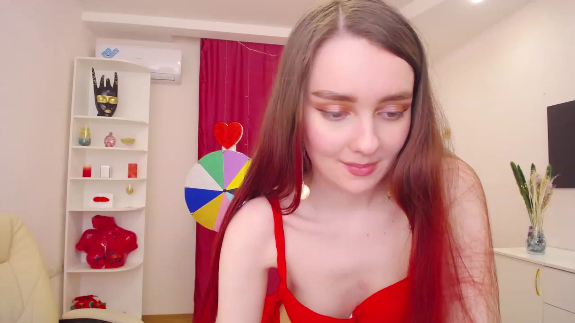 Gallery image thumbnail from OceanFeelss's myfreecams stream on, 03/27/2023, 06:00 image 11 of 20