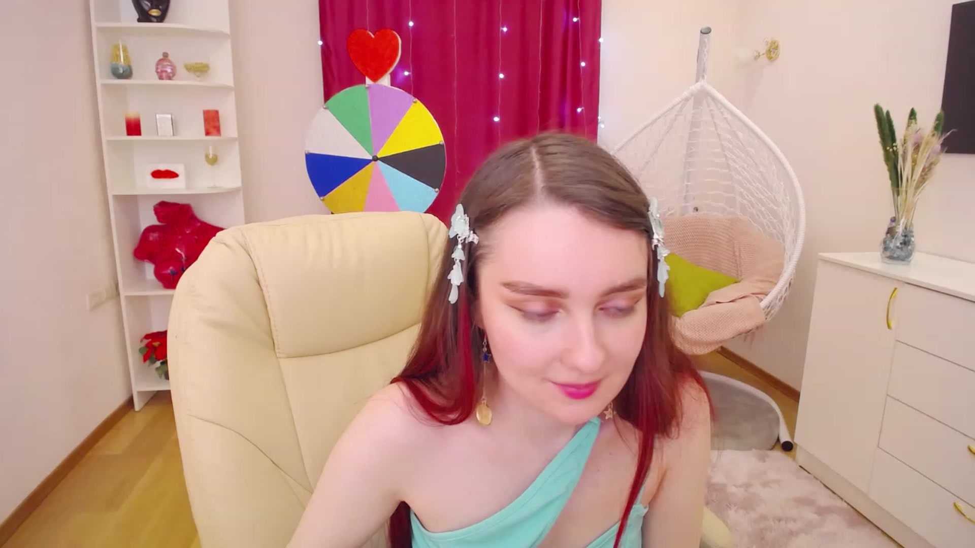 Gallery image thumbnail from OceanFeelss's myfreecams stream on, 03/27/2023, 09:02 image 8 of 20