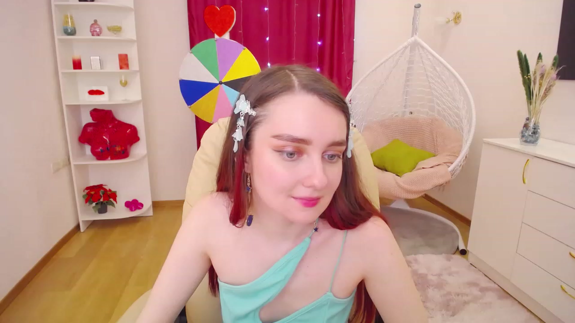 Gallery image thumbnail from OceanFeelss's myfreecams stream on, 03/27/2023, 09:02 image 11 of 20