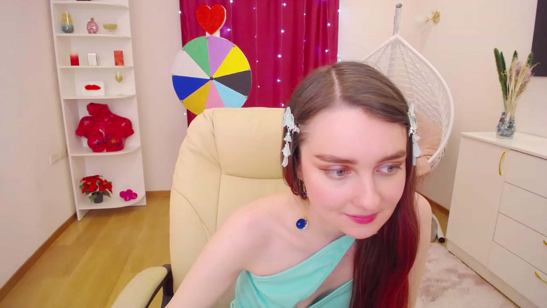 Gallery image thumbnail from OceanFeelss's myfreecams stream on, 03/27/2023, 09:02 image 18 of 20