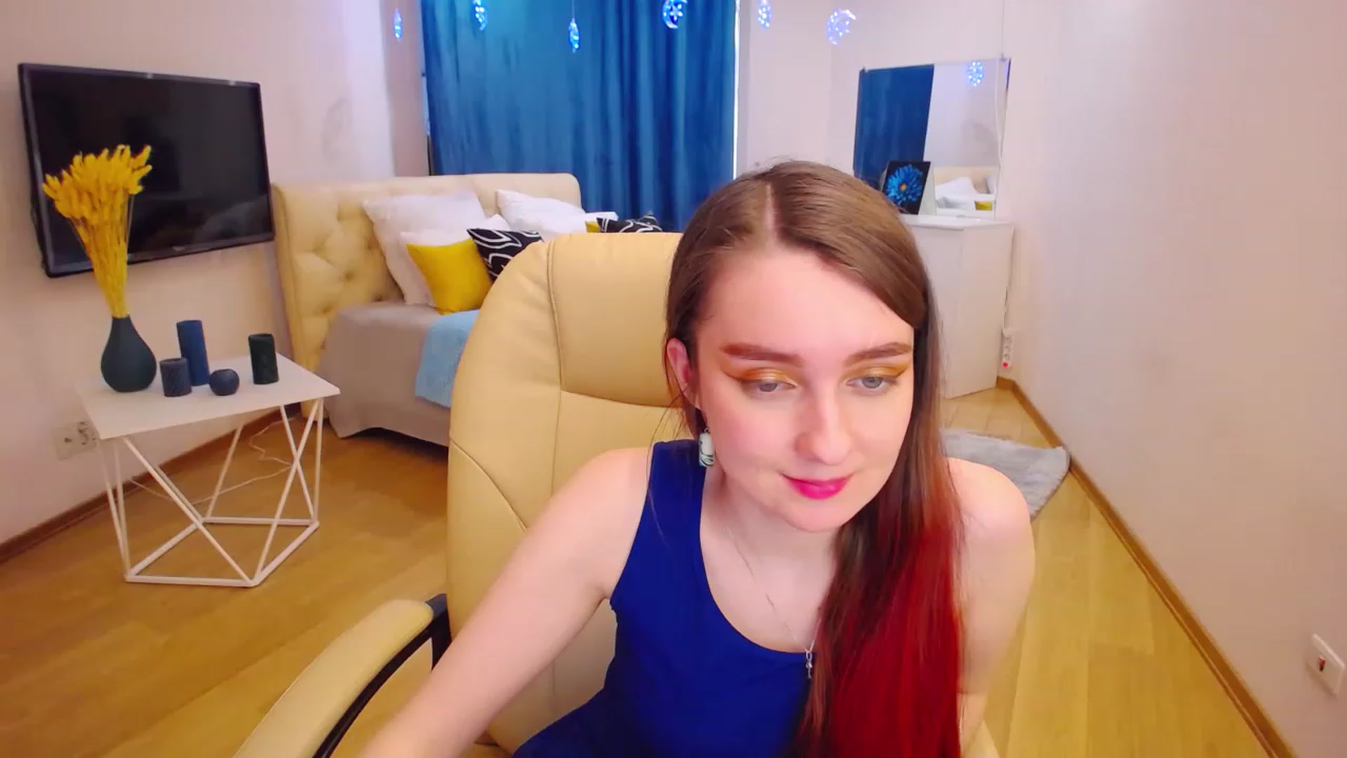 Gallery image thumbnail from OceanFeelss's myfreecams stream on, 03/28/2023, 07:50 image 13 of 20